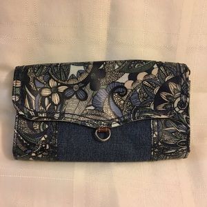 Sakroots Blue Floral Wristlet